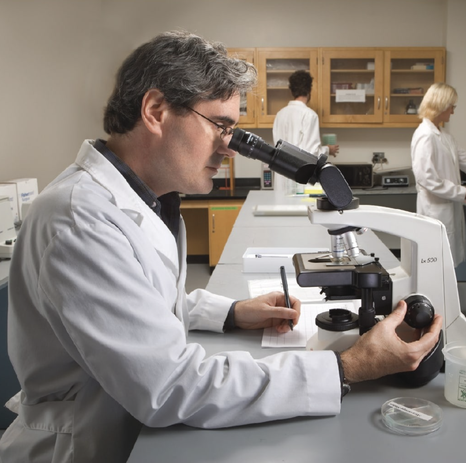 Life and material microscopes